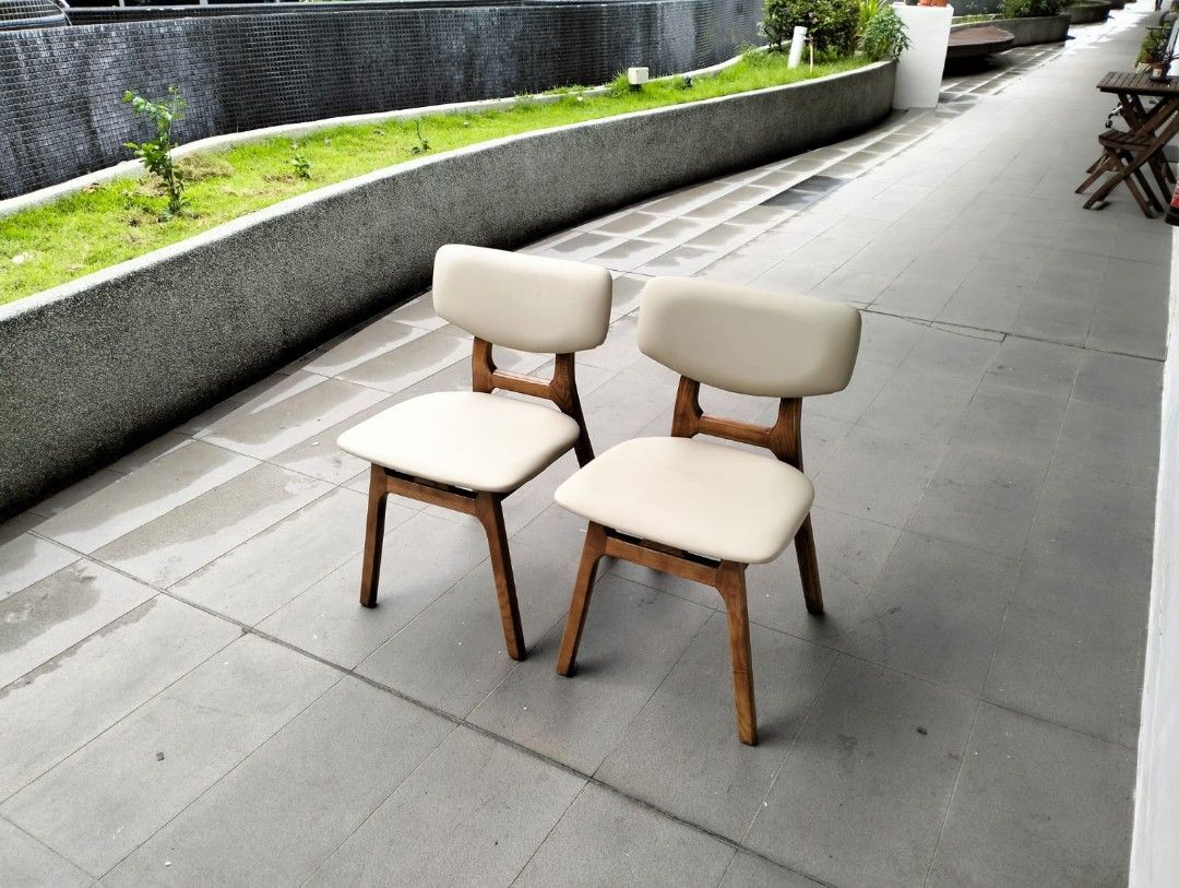 alzaga_dining_chairs_set_of_2_1732971185_68366ec8_progressive