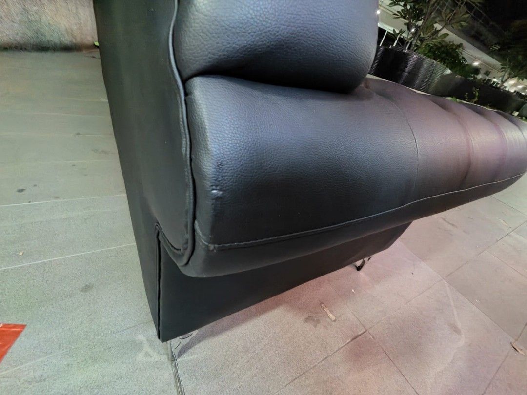 hampton_3_seater_classical_sof_1755699491_f8ee03cd_progressive