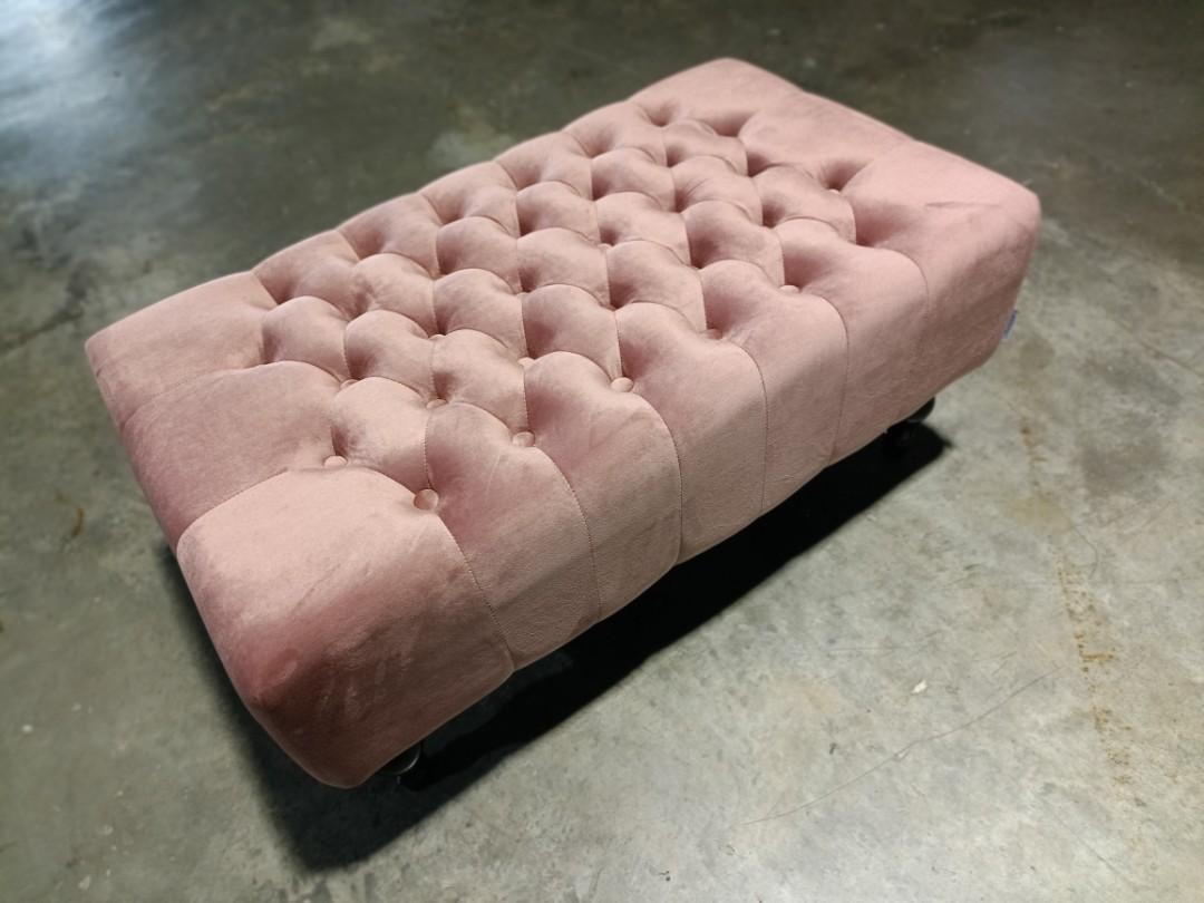 flamin_ii_pink_velvet_ottoman__1645687031_4ece372b_progressive