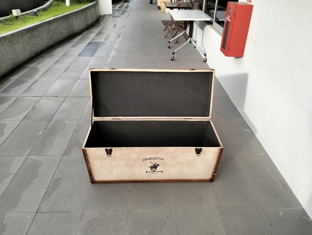 seabiscuit_rustic_storage_benc_1741933842_ea3fc3b5_progressive
