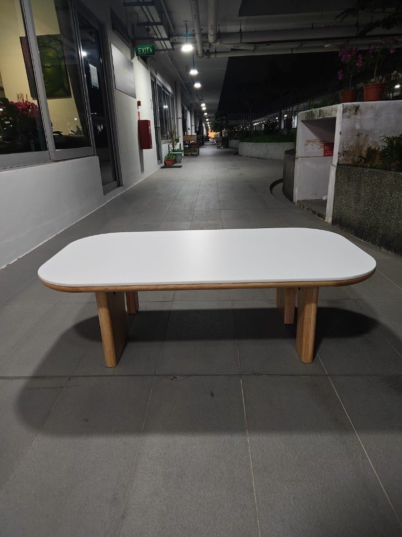 ridgeback_12m_coffee_table_wit_1758034698_99e97457_progressive