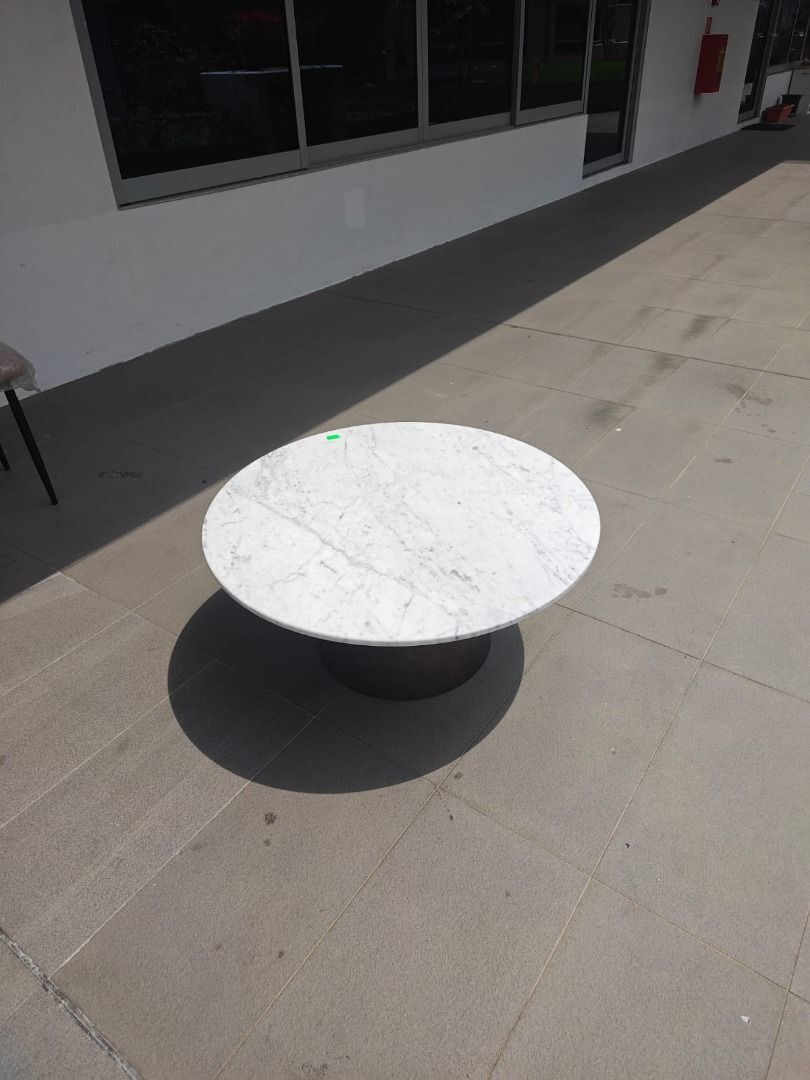 quinlivan_round_coffee_table_m_1758100757_c4fd08fa_progressive