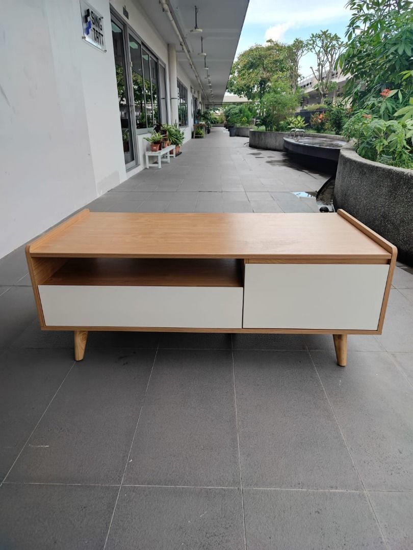 krakow_12m_coffee_table_1760685235_27a088c9_progressive