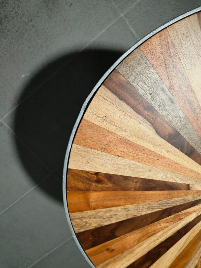 aquinas_coffee_table_l_1760868089_ee4c0f8f_progressive