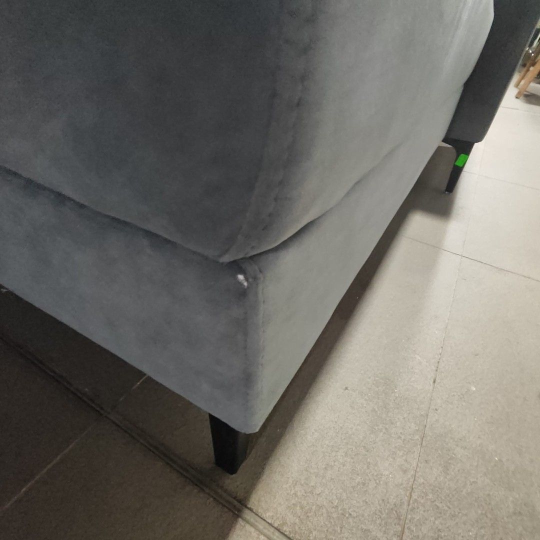 lavazza_modular_sofa_in_grey_f_1760091251_56b59317_progressive