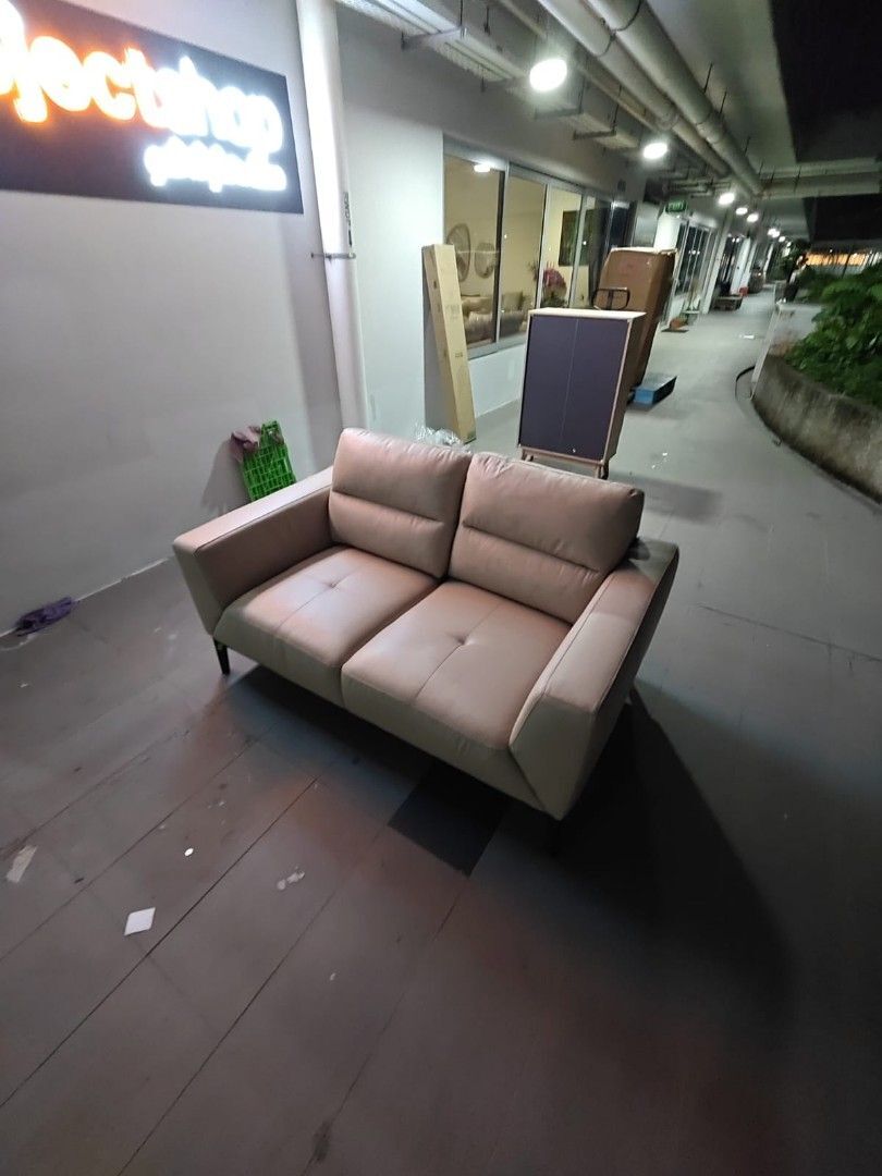 krennic_2_seater_full_leather__1755012019_0729aaa2_progressive