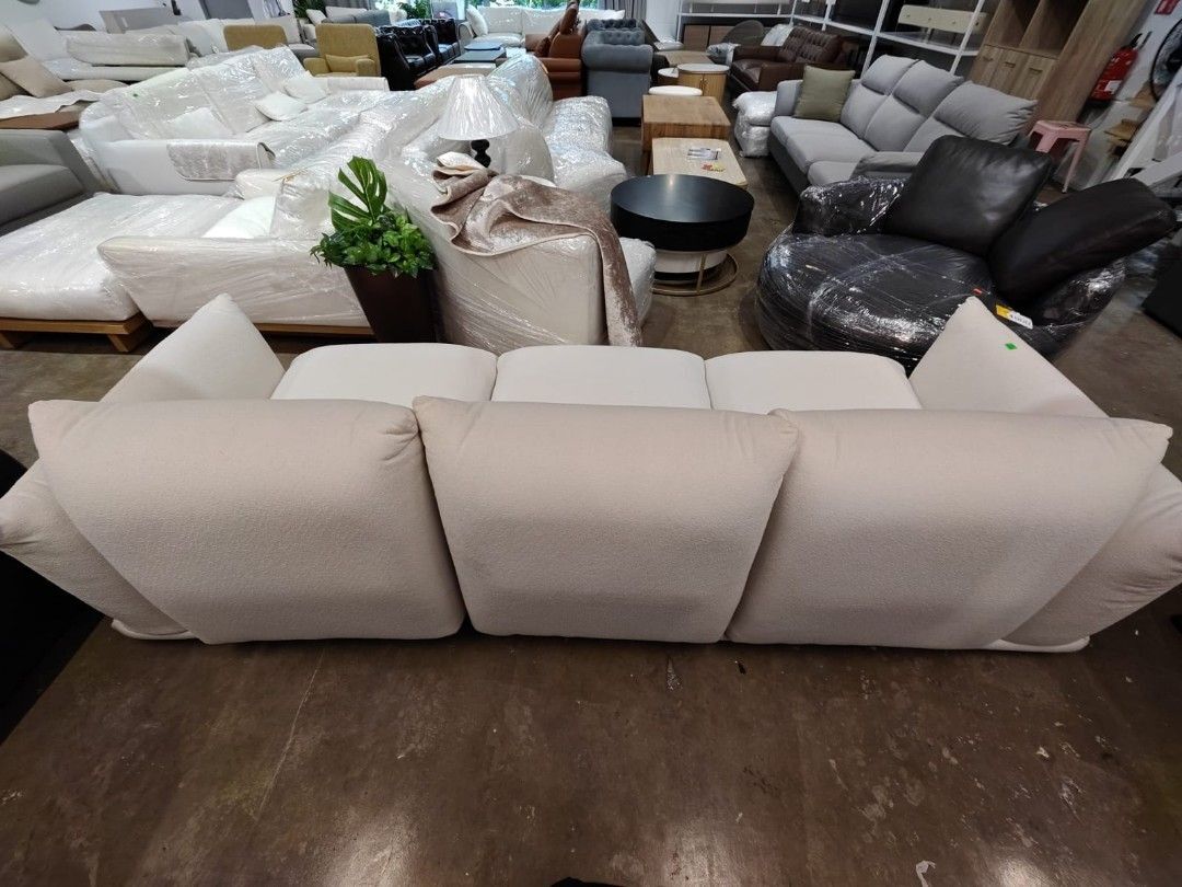 alphonso_4_seater_sofa_sherpa_1754404818_8ac7e4f5_progressive