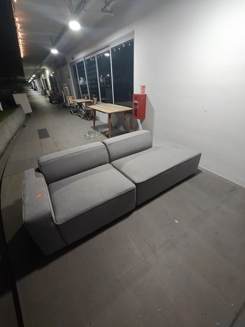 holopainen_3_seater_left_chais_1757840349_8bf0f4b8_progressive