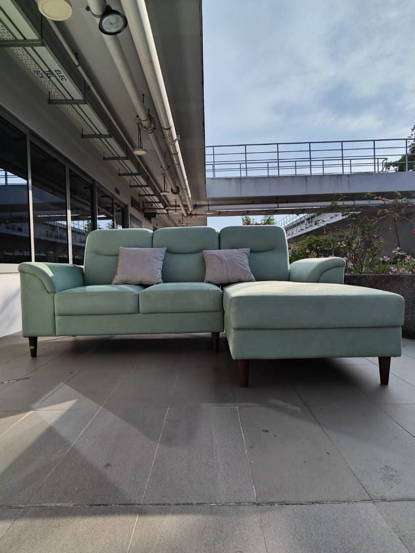 harkness_lshaped_duron_fabric__1758717249_1064bab0_progressive