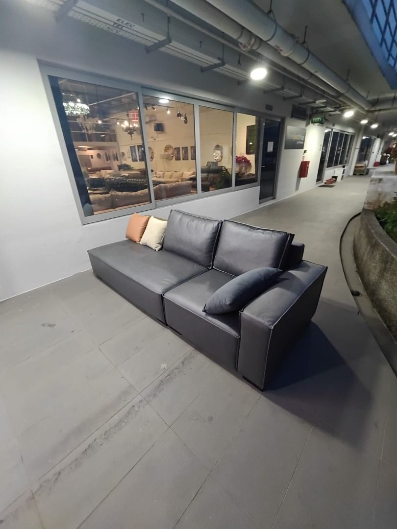 seidel_4_seater_sofa_in_leatha_1759296303_e5d15020_progressive