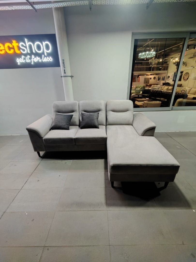 harkness_lshaped_duron_fabric__1760008804_2b85dba6_progressive