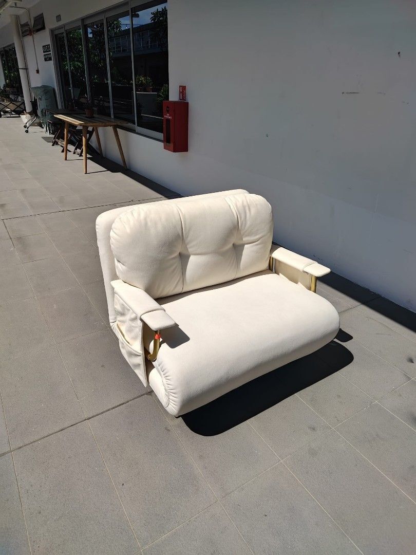 nevera_foldable_sofa_bed_1761732181_ba2d5c89_progressive