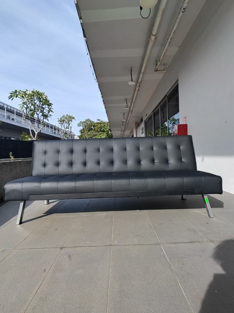 angeles_sofa_bed_in_black_pvc_1761633303_817f5417_progressive