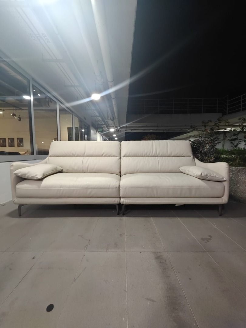 lacoere_4_seater_leather_sofa_1761471260_4e3d71ec_progressive