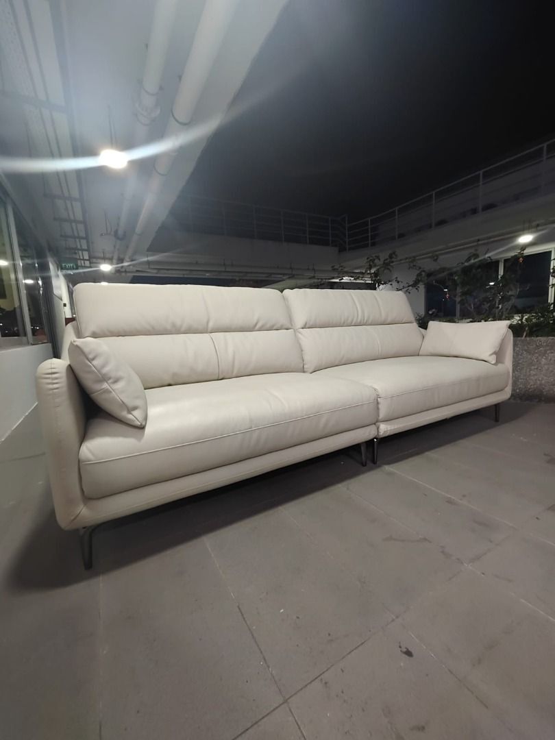 lacoere_4_seater_leather_sofa_1761471260_f019f208_progressive