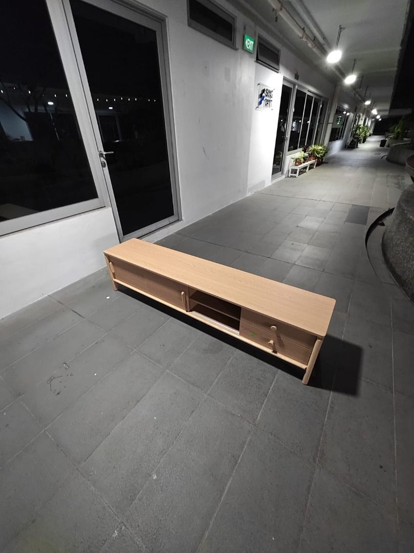 fabien_tv_console_1762848382_315c51bf_progressive