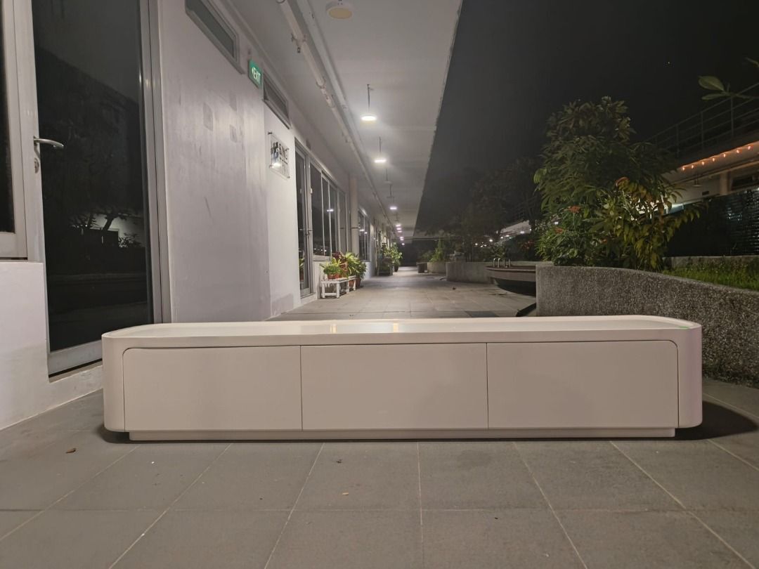 nicolini_20m_tv_console_1760508183_76c993d9_progressive