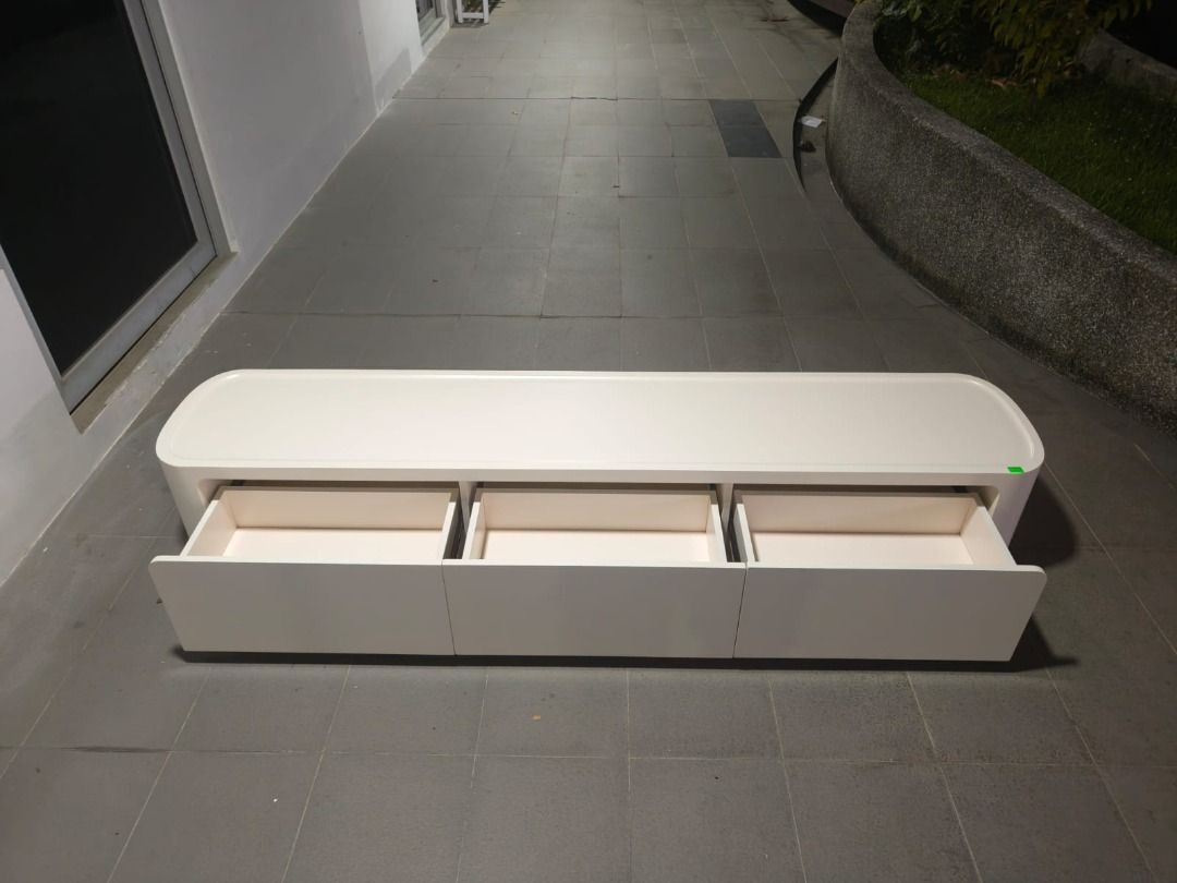 nicolini_20m_tv_console_1760508183_734acaff_progressive