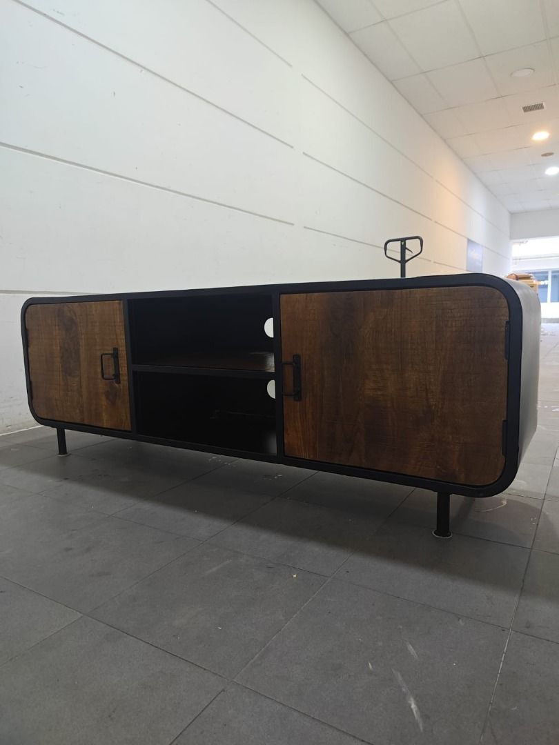 konik_industri_series_tv_conso_1757740535_b9be8192_progressive