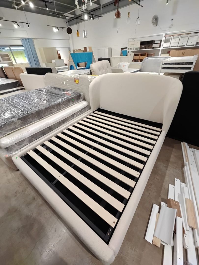 calloway_performance_boucl_que_1760690138_8f01835a_progressive