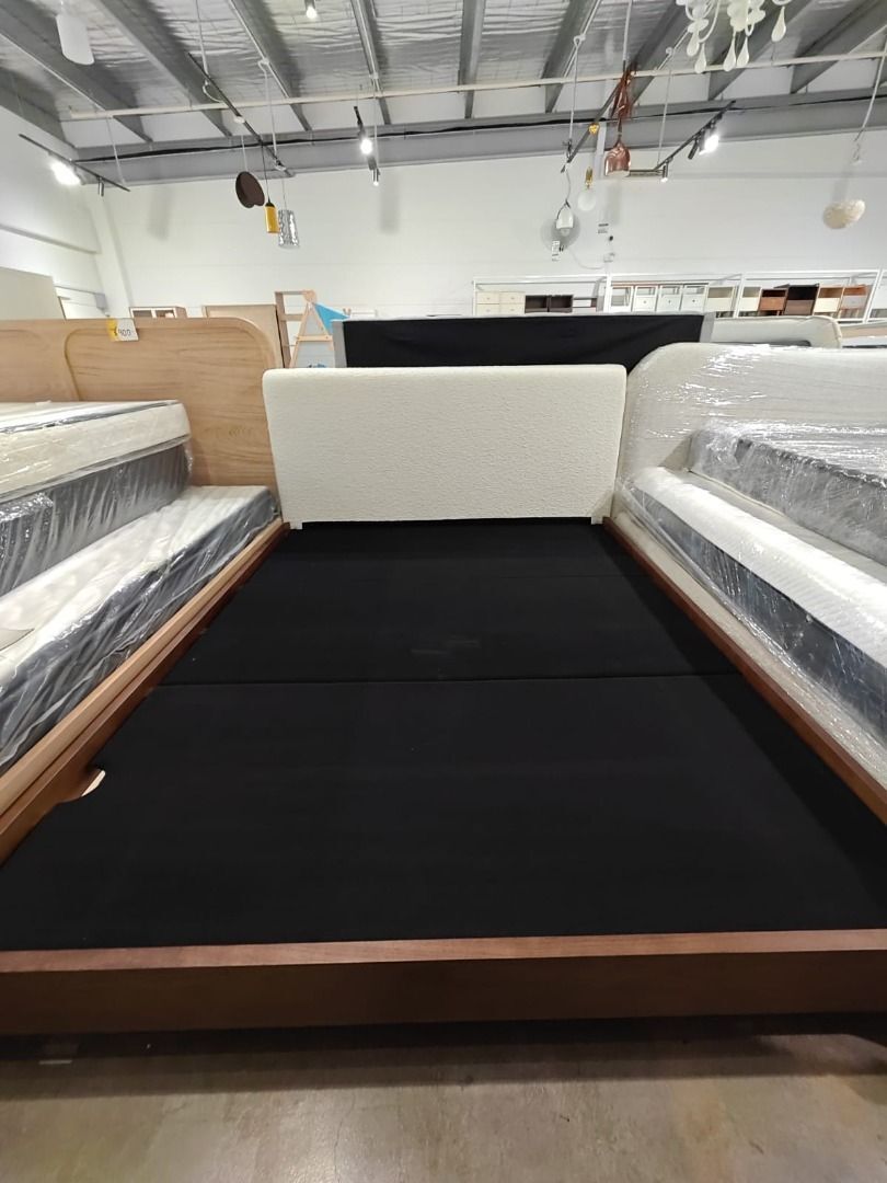 goebbels_queen_size_bed_in_sno_1760689525_0c2d2a24_progressive