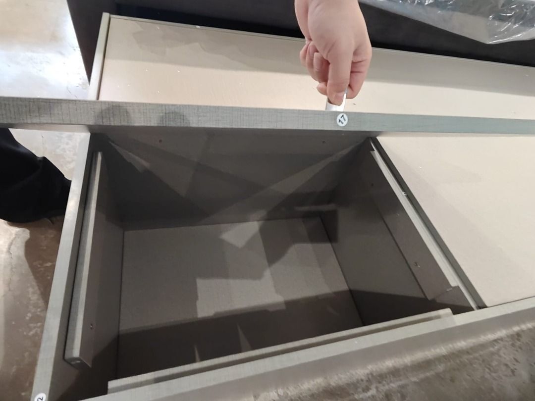 sterling_multi_storage_platfor_1760597950_8d4a74db_progressive