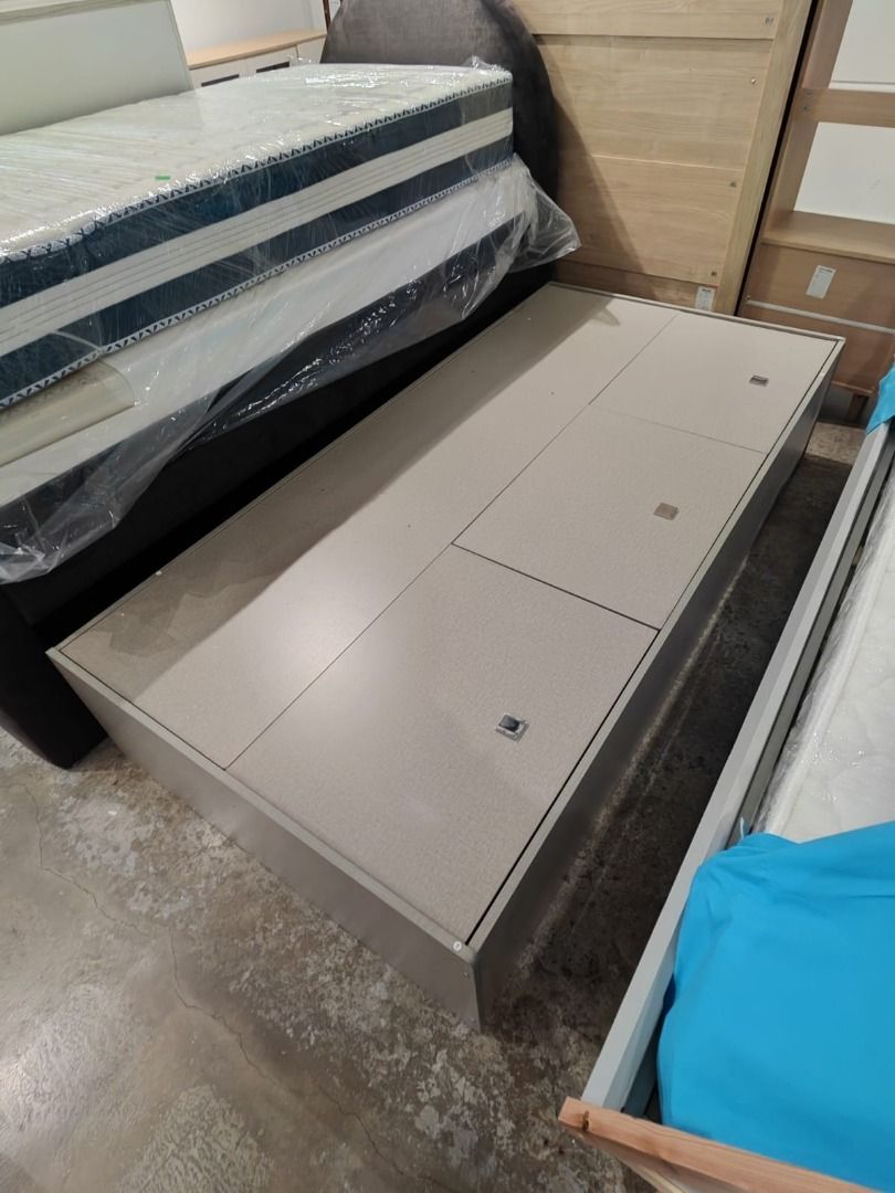 sterling_multi_storage_platfor_1760597935_a8939d2b_progressive