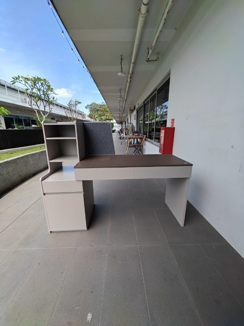 griezmann_145m_study_desk_1762923944_1c178b1b_progressive