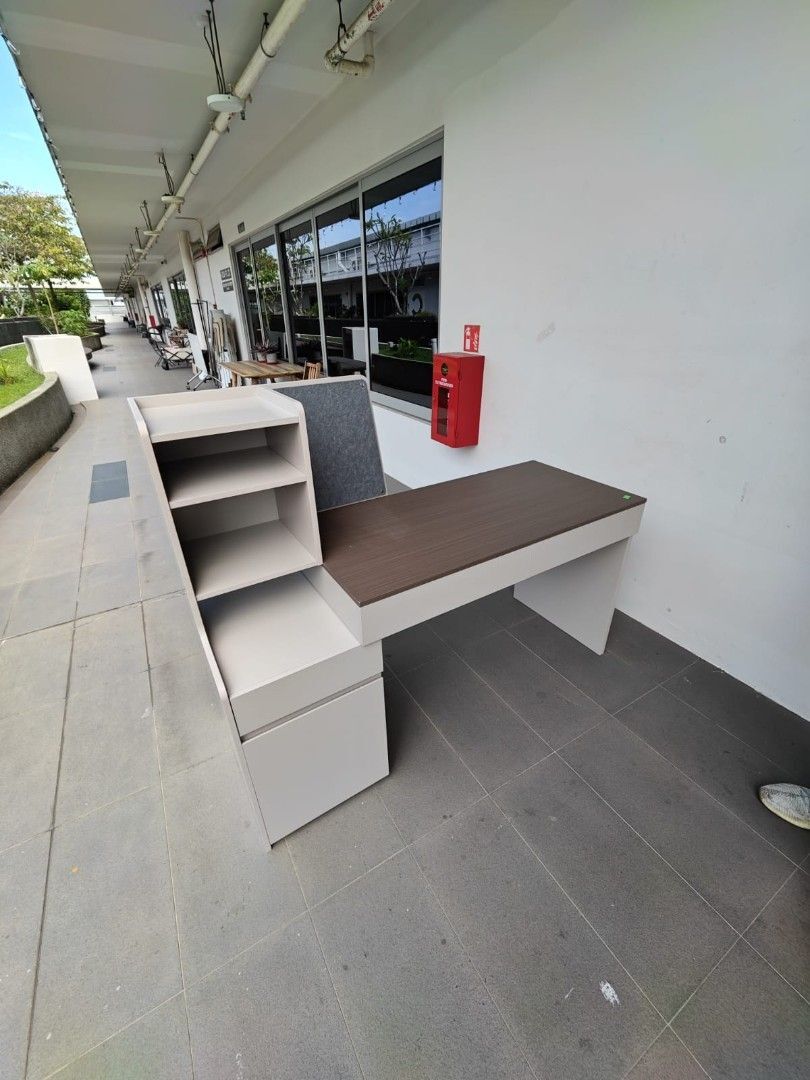 griezmann_145m_study_desk_1762923944_e5e63a6d_progressive