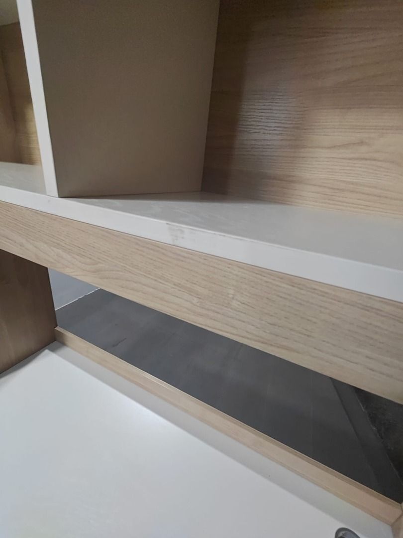 wiesel_study_table_1761909938_80f5937c_progressive