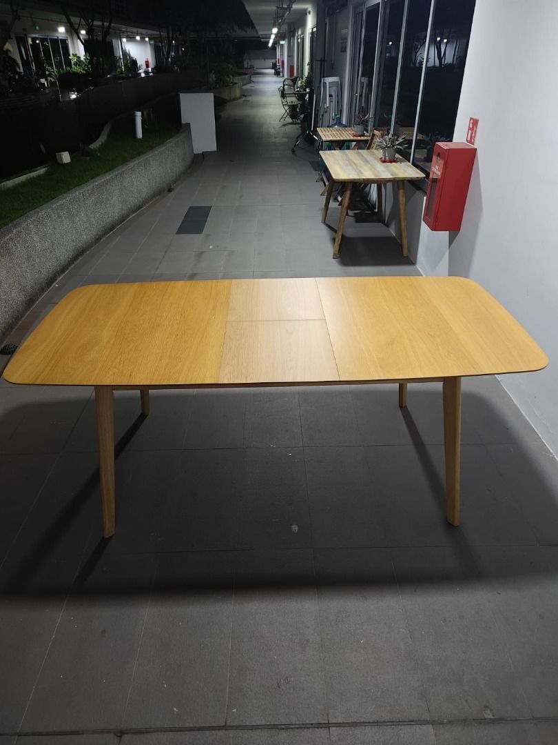 trax_extendable_dining_table_i_1761289499_78296d9c_progressive