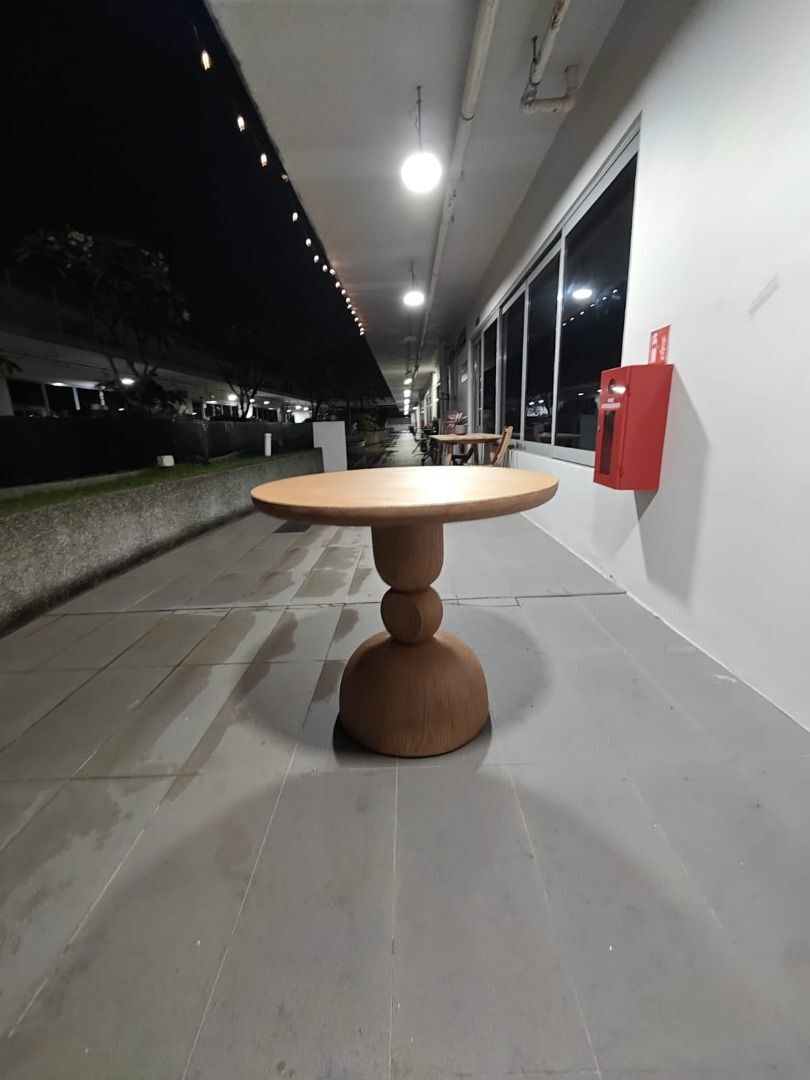 ligertwood_round_dining_table_1763461397_bb634e39_progressive