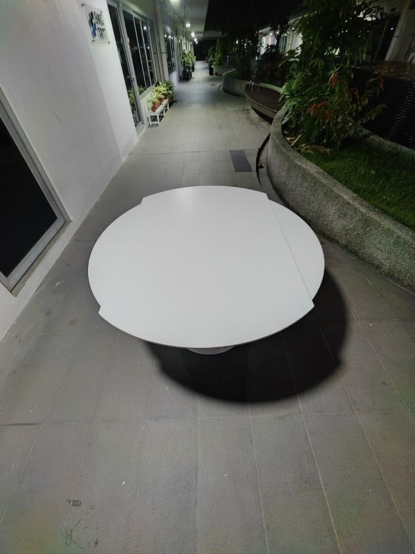 maciaszek_extendable_dining_ta_1764145275_c0fd82e5_progressive