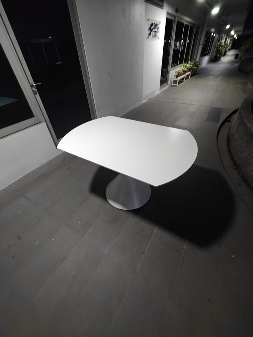 maciaszek_extendable_dining_ta_1764145275_fb368f0a_progressive