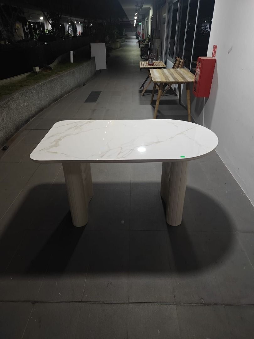 siswo_sintered_stone_top_dinin_1766821578_c776cefc_progressive