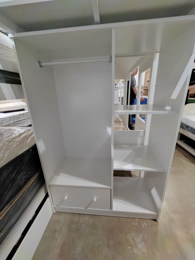 satterley_kids_loft_bed_with_o_1759553499_6cad9717_progressive