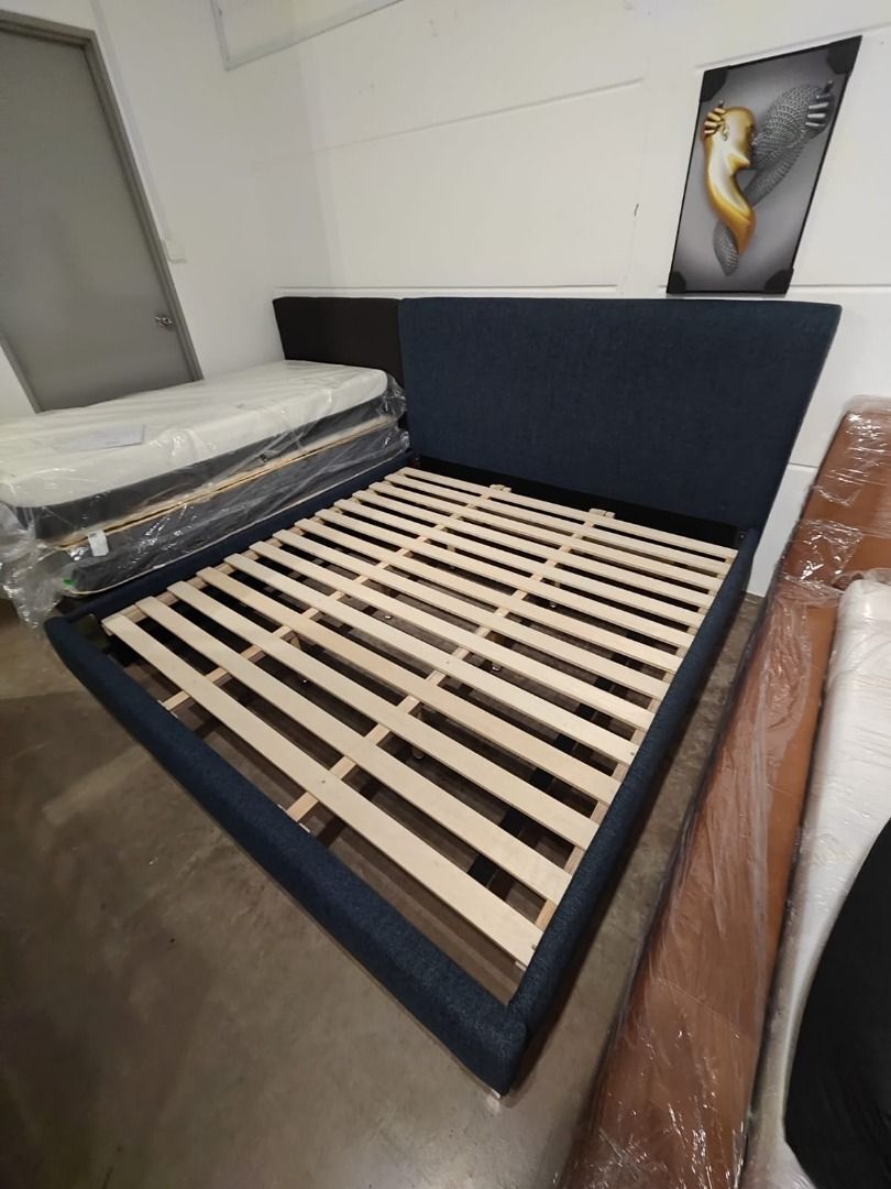 lambert_king_bedframe_1764132877_b83aaace_progressive