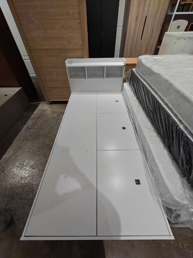 sterling_multi_storage_platfor_1764850696_679a609a_progressive