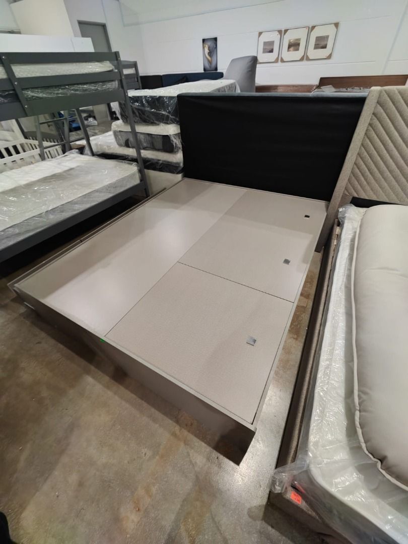 sterling_multi_storage_platfor_1765877958_cb995302_progressive