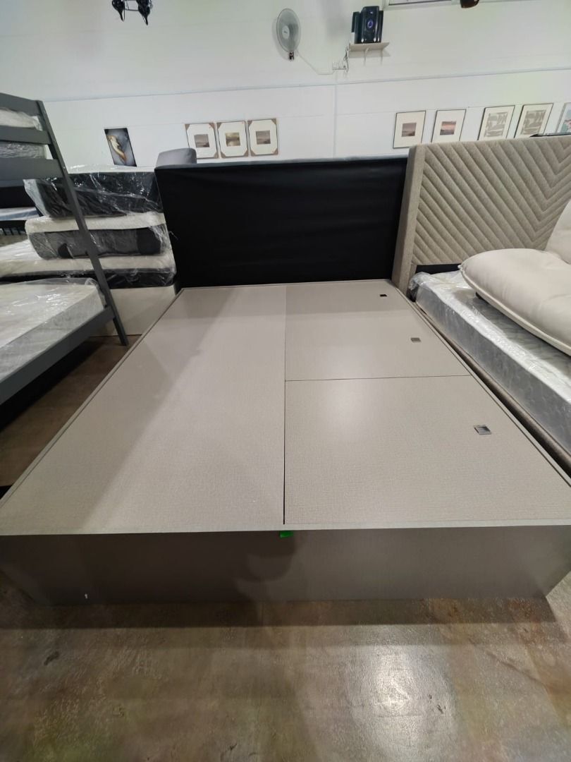 sterling_multi_storage_platfor_1765877958_cf274840_progressive