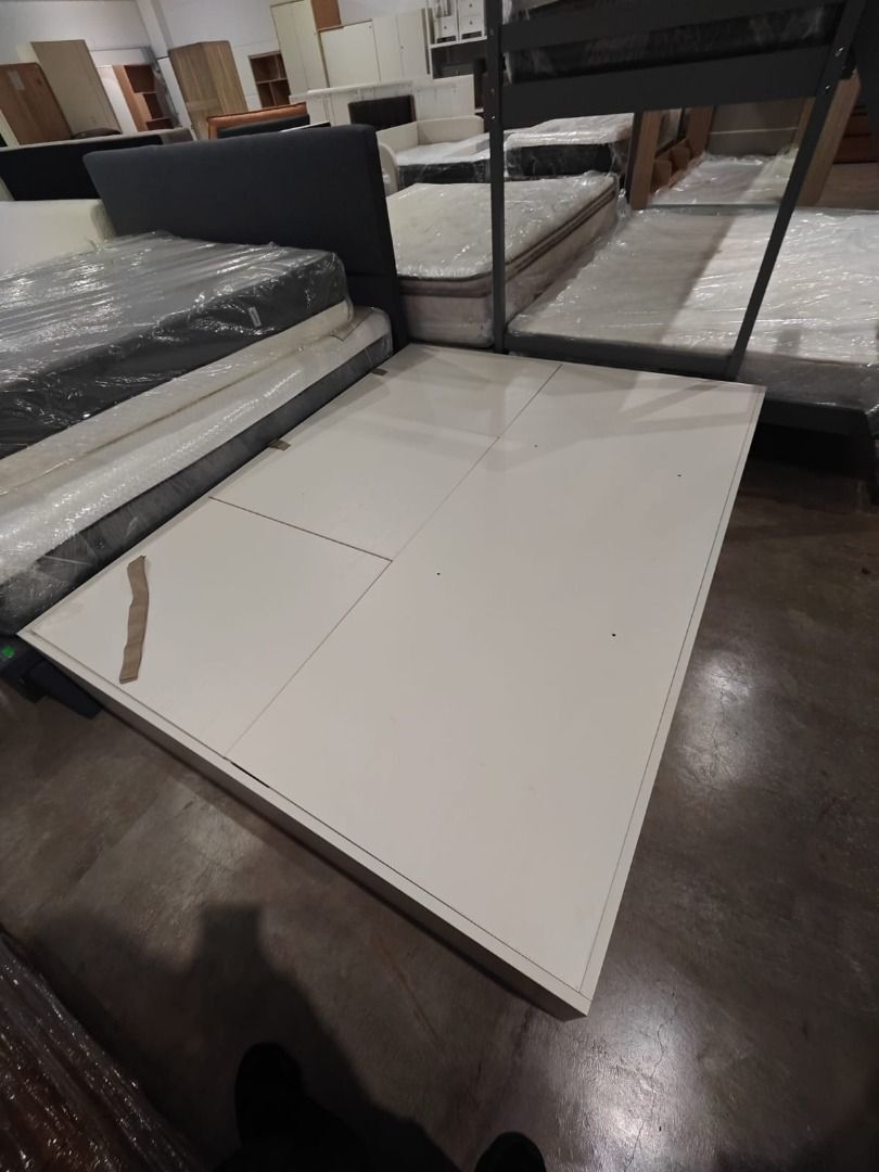 holver_queen_multi_storage_tat_1766208666_46e639a8_progressive