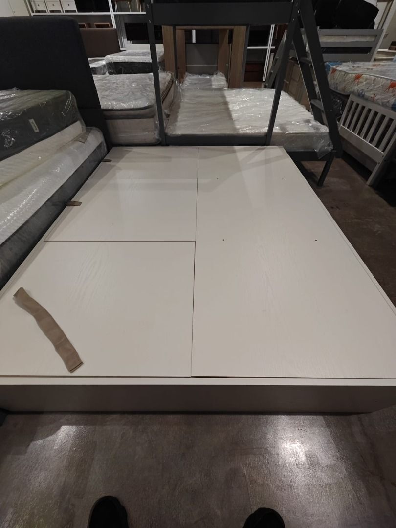 holver_queen_multi_storage_tat_1766208666_45ea1a7e_progressive