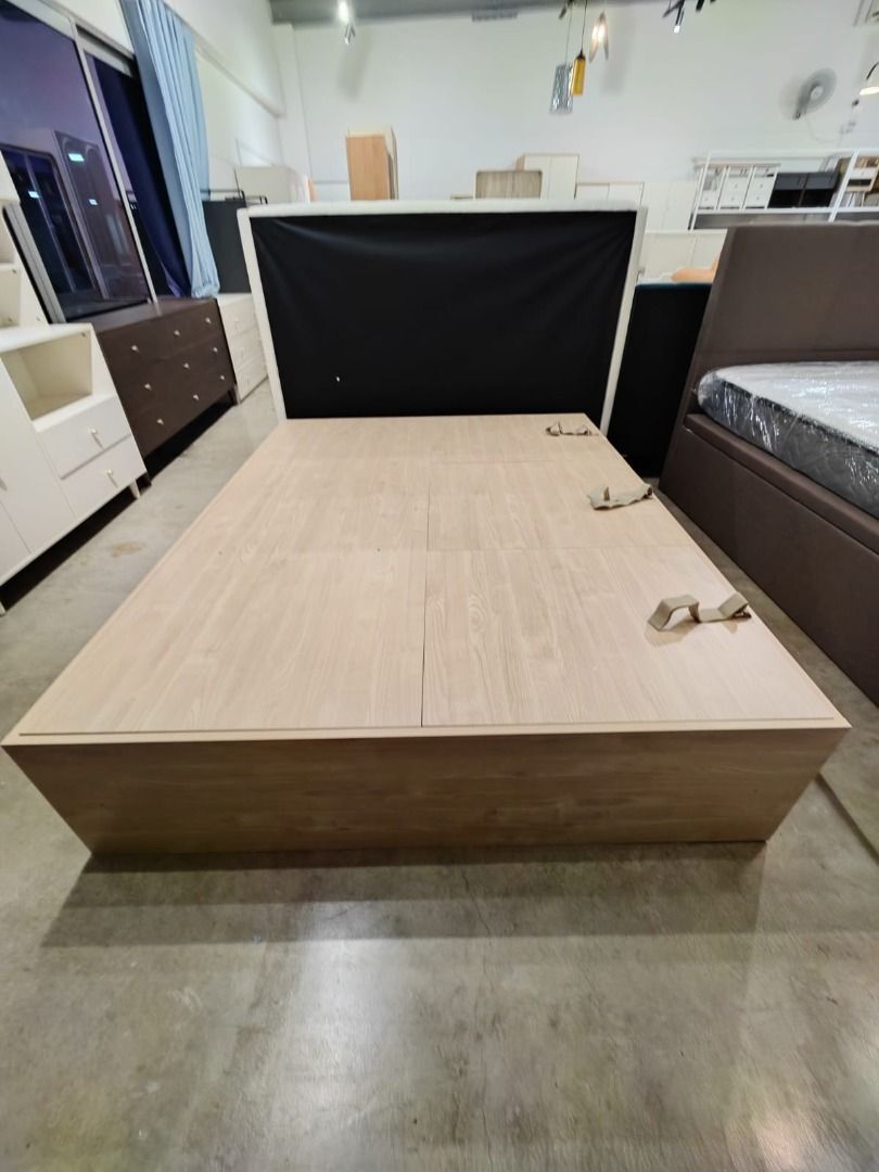 holver_queen_multi_storage_tat_1766208745_fad4ad2e_progressive