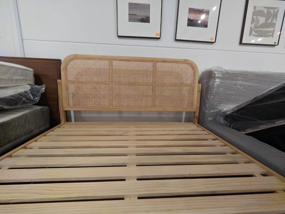 valgenesis_queen_size_rattan_b_1766816773_3efa79d1_progressive