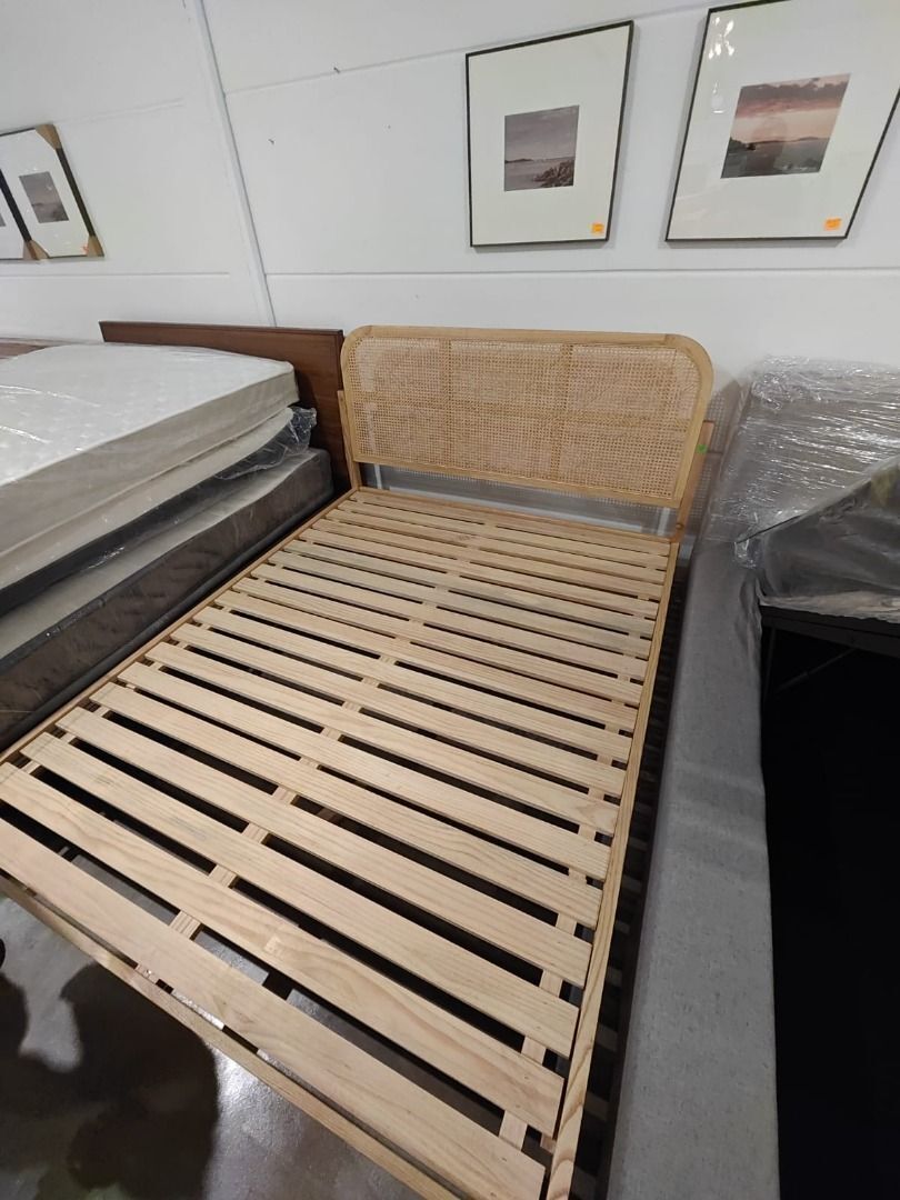 valgenesis_queen_size_rattan_b_1766816773_3c67f104_progressive