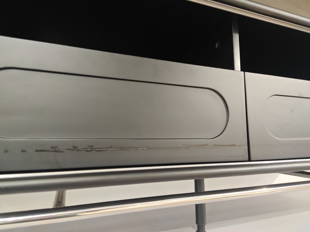 dauriac_20m_tv_console_1765685456_ef987a91_progressive