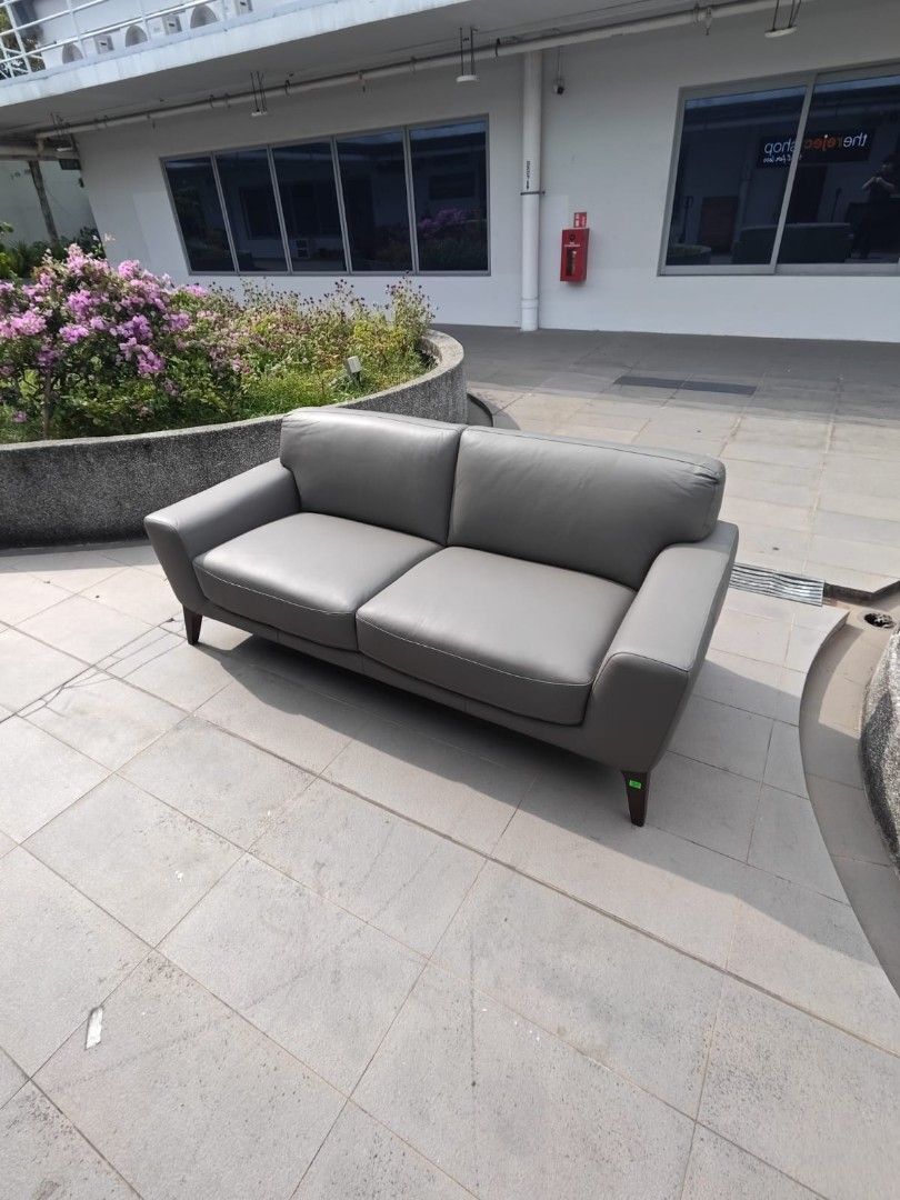 guimaraes_full_leather_3_seate_1769099065_703f3ccd_progressive