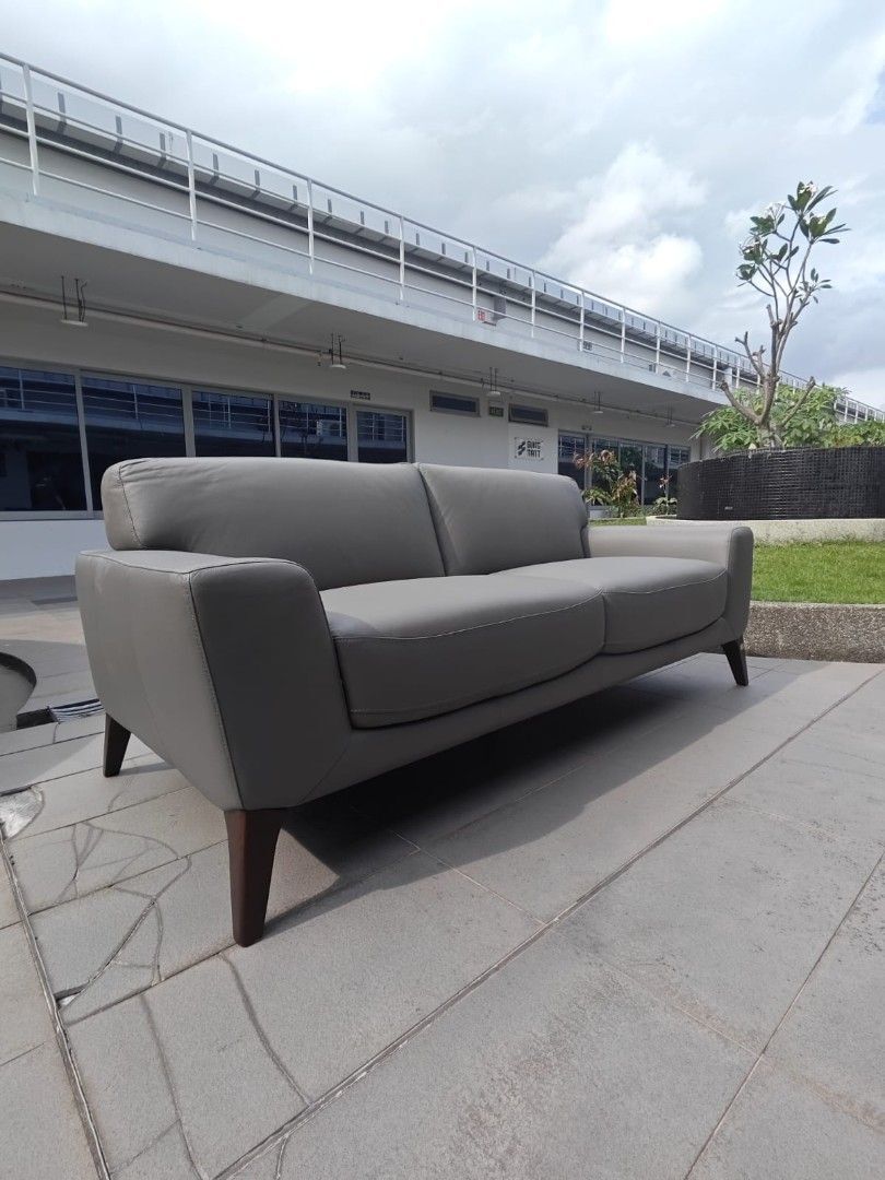 guimaraes_full_leather_3_seate_1769099065_6d386ffc_progressive