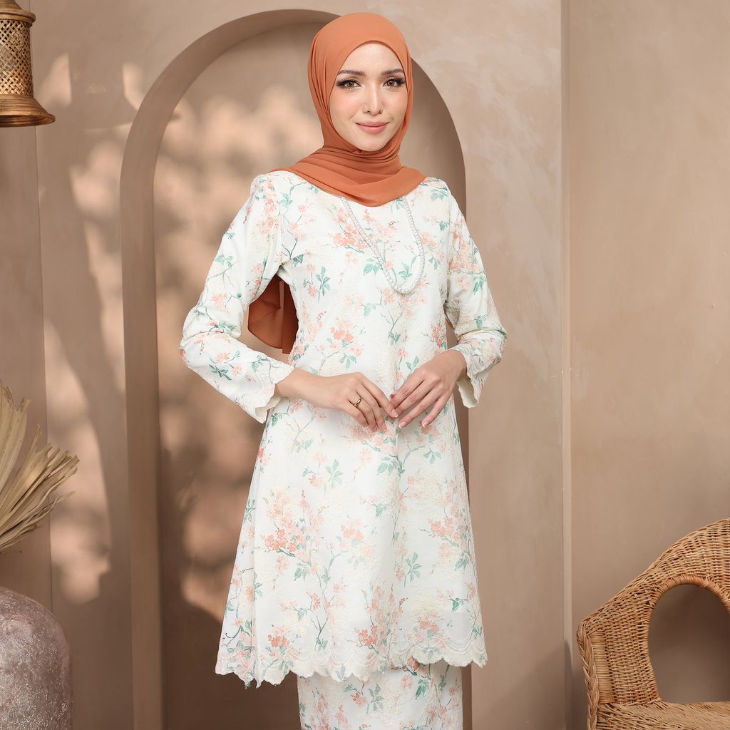 03 SERI AYU SALMON PEACH 02