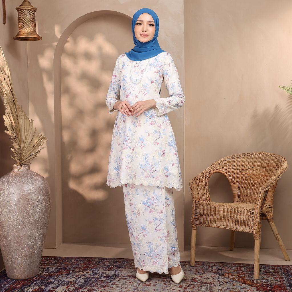 02 SERI AYU DUSTY BLUE 01